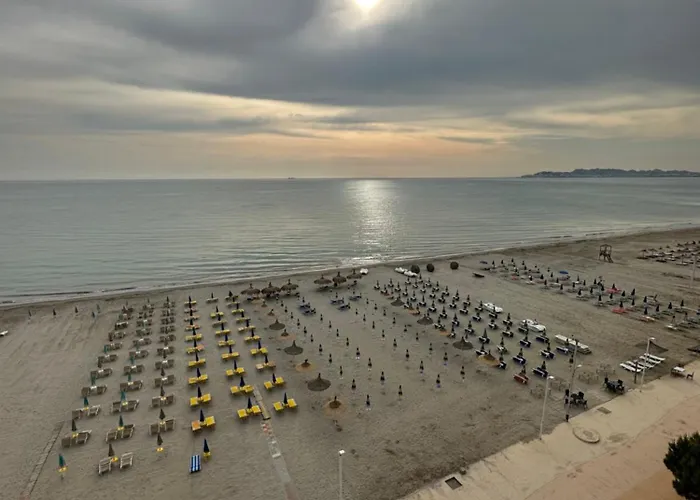 View Appartement Golem (Tirana)